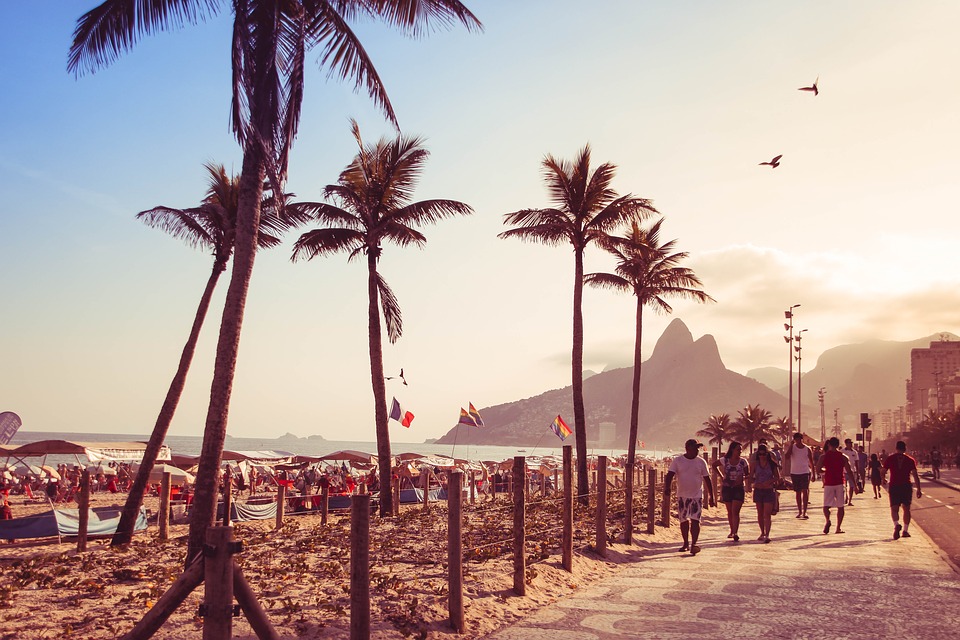 Walking on the beach, Rio