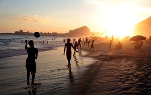 Thumbnail for Experience the Most Enjoyable Summer Activities on Rio Beaches