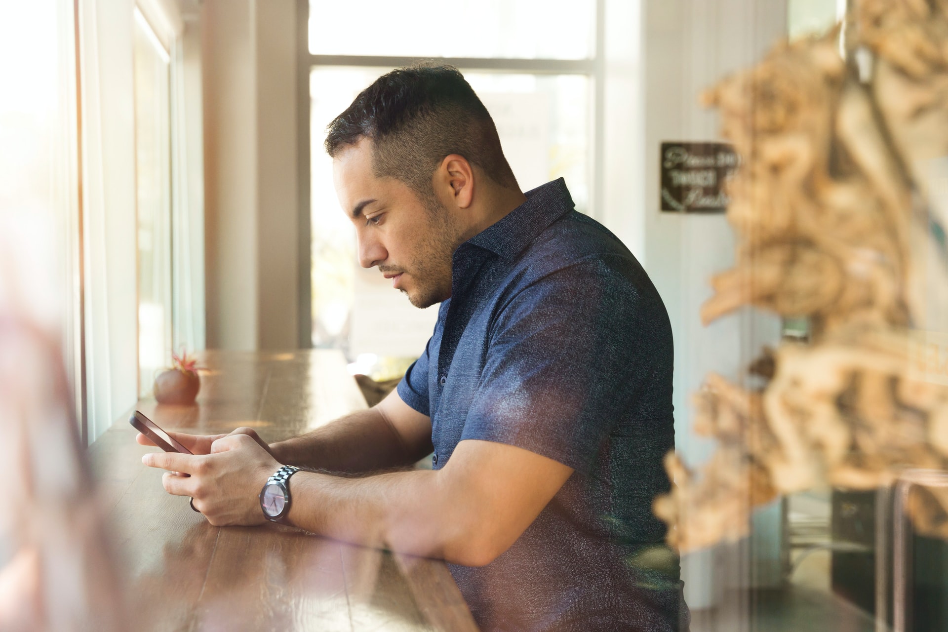 man with smartphone